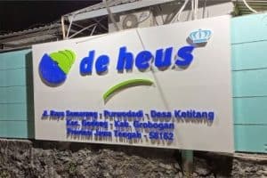 Papan Nama Perusahaan Deheus - Centronik Advertising
