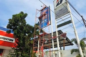 Pasang Baliho STP Oil - Centronik Advertising
