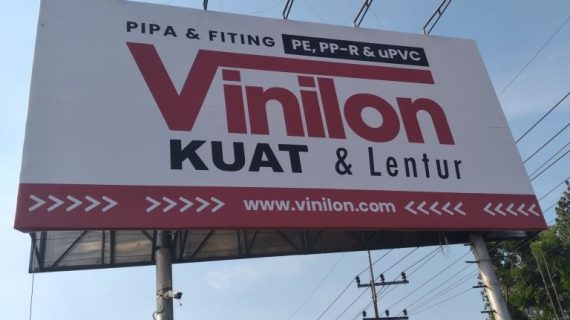 Peremajaan Baliho Vinilon Mojokerto | Proyek Baliho – Centronik Advertising