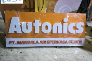 Proyek Huruf Timbul Akrilik Autonics – PT Mandala Adhi Perkasa Sejati