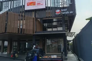 Pembuatan & Pemasangan Huruf Timbul Kopi Tanah Air | Jawa Tengah